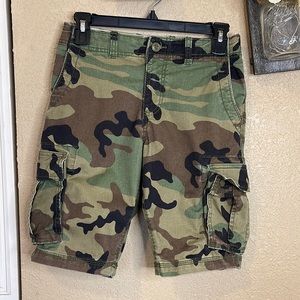 GAP Boys Button Up Adjustable Waist Camouflage Cargo Shorts Size 14